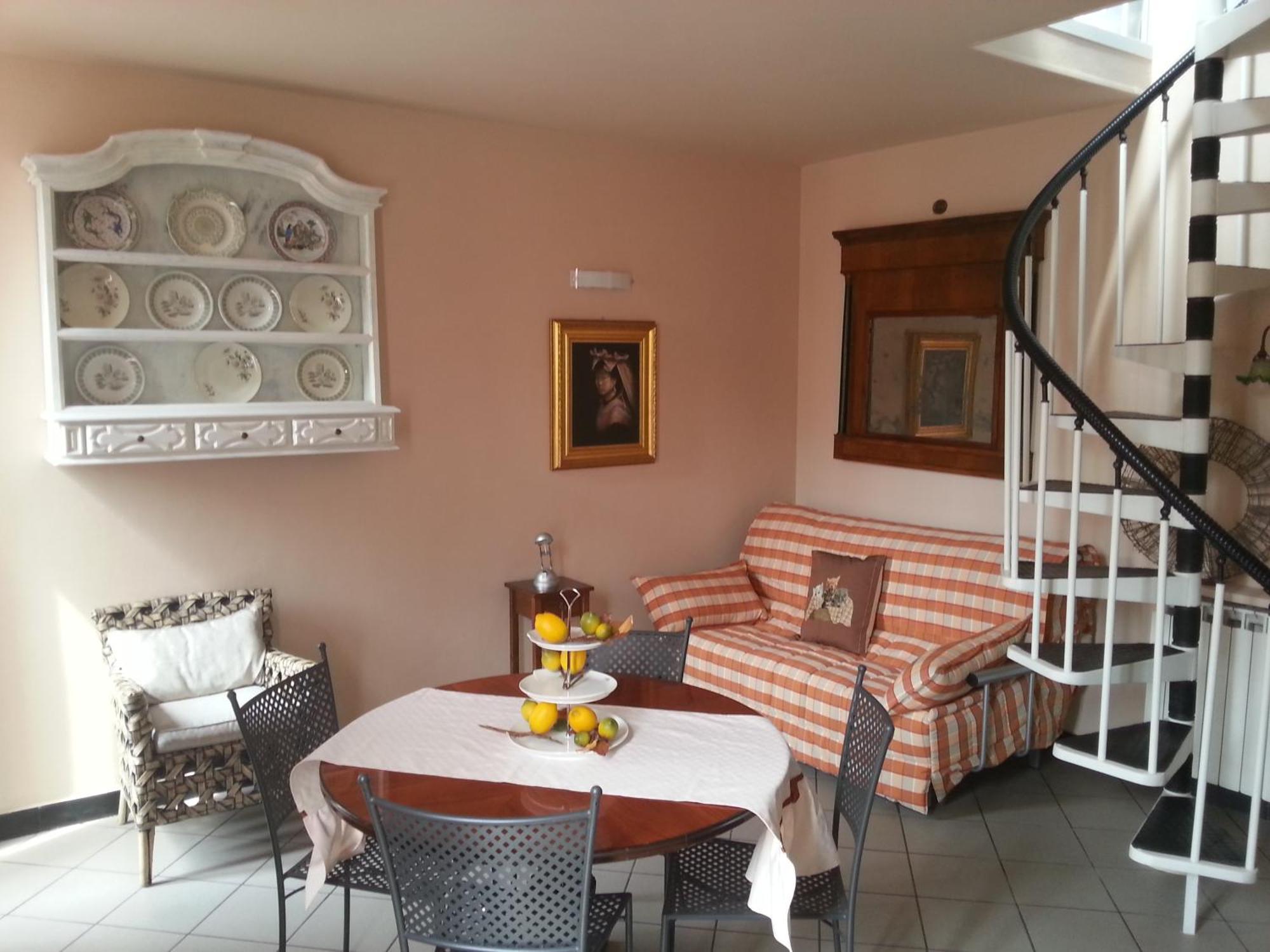 Case Vacanze Borgo Marina Imperia Rum bild