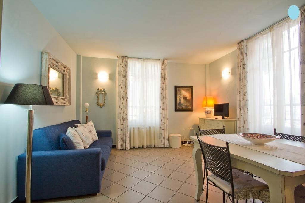 Case Vacanze Borgo Marina Imperia Rum bild
